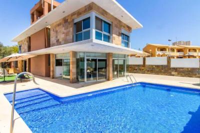 Chalet en venta en Zona Galúa-Calnegre (La Manga del Mar Menor)