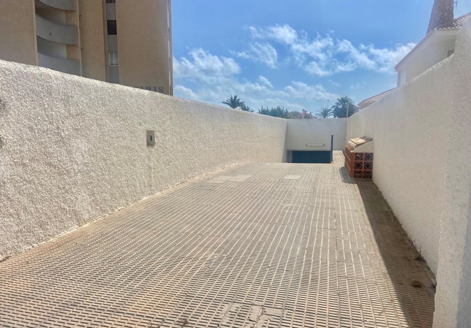 PLAZA DE GARAJE CERRADA EN VENTA