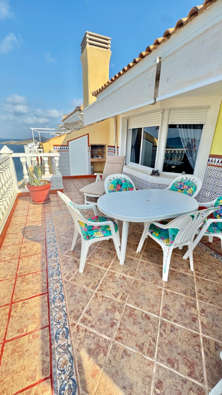 DUPLEX SUL LUNGOMARE CON VISTA SPETTACOLARE