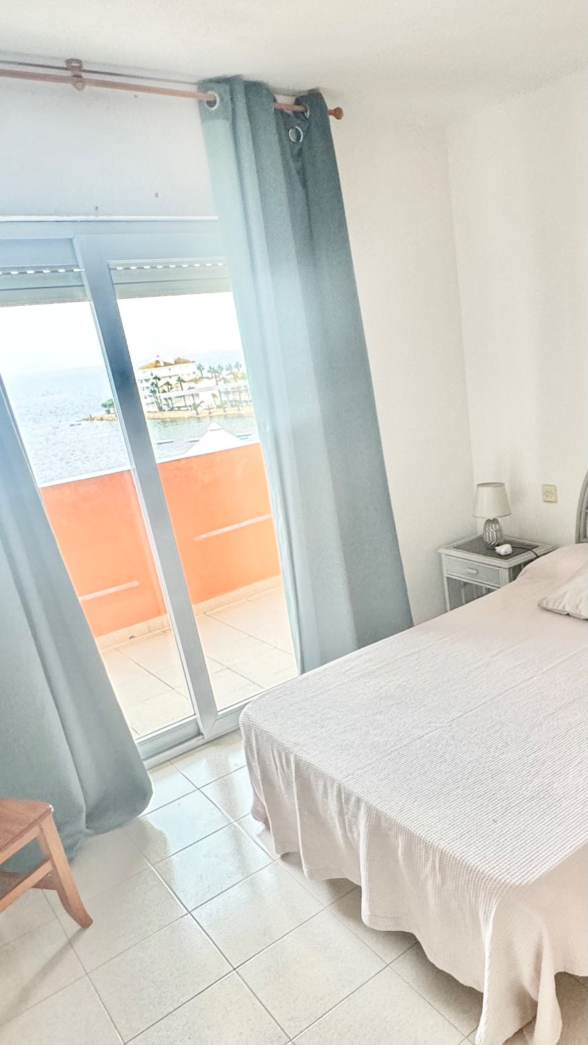 APARTAMENTO EN PRIMERA LINEA DEL MAR CON ESPECTACULARES VISTAS